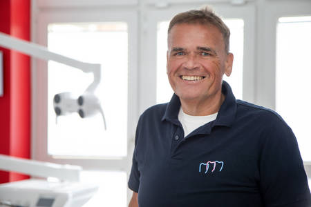 Peter Fleßner - Zahnarzt